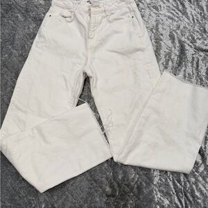 Zara Women's Straight Leg Jeans in Cream